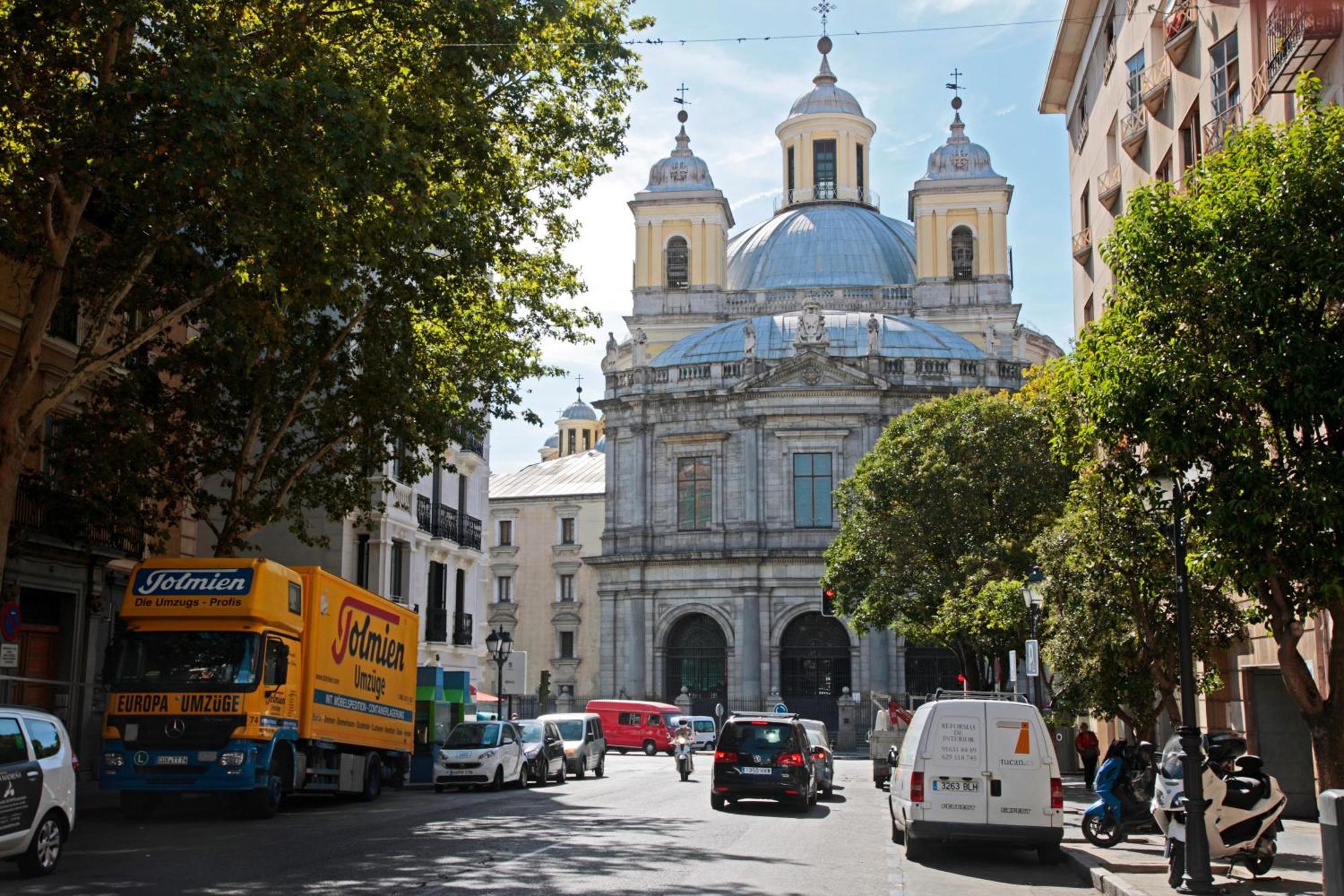 Latina Palace Madrid Dış mekan fotoğraf