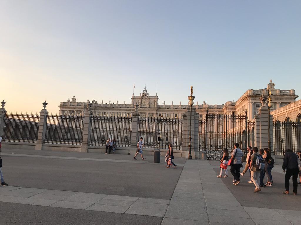 Latina Palace Madrid Dış mekan fotoğraf